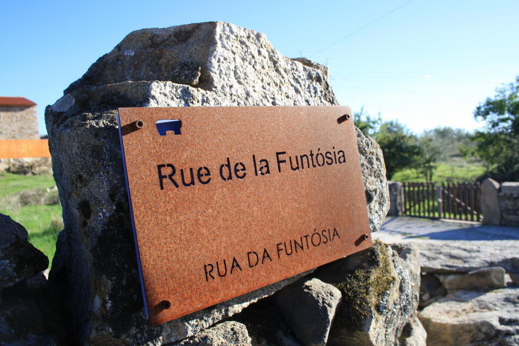 Casa De L Barrio Guest House Picote Luaran gambar